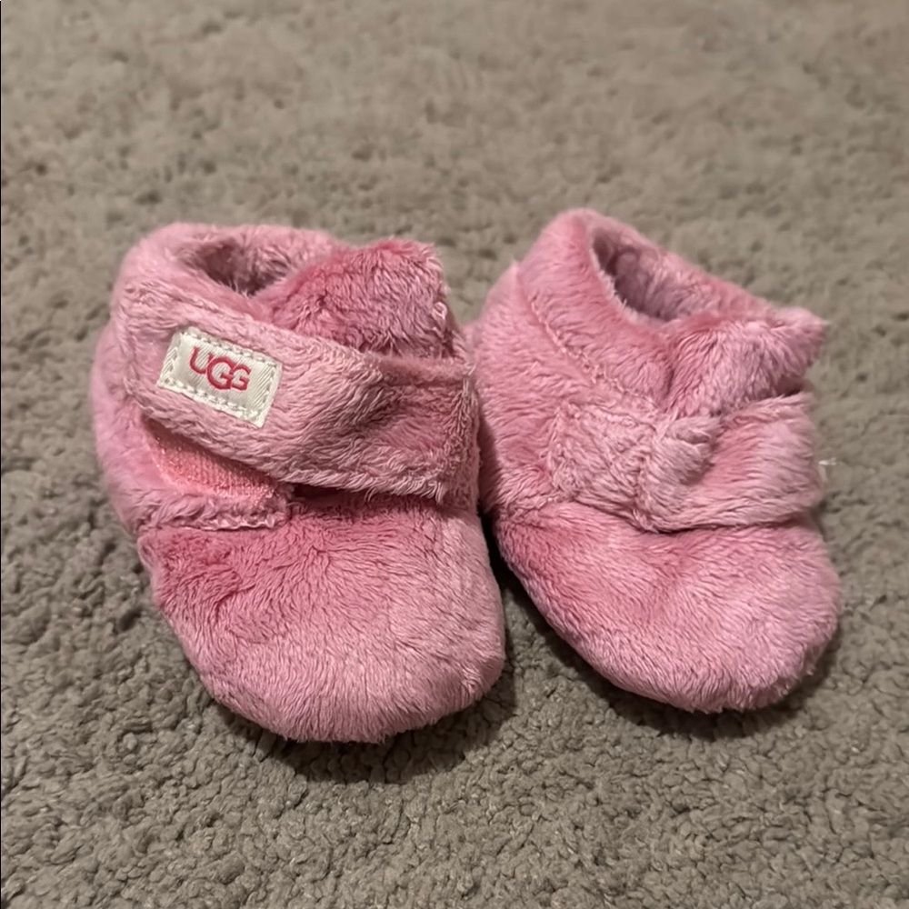 UGG Fuzzy Pink Kids Slippers